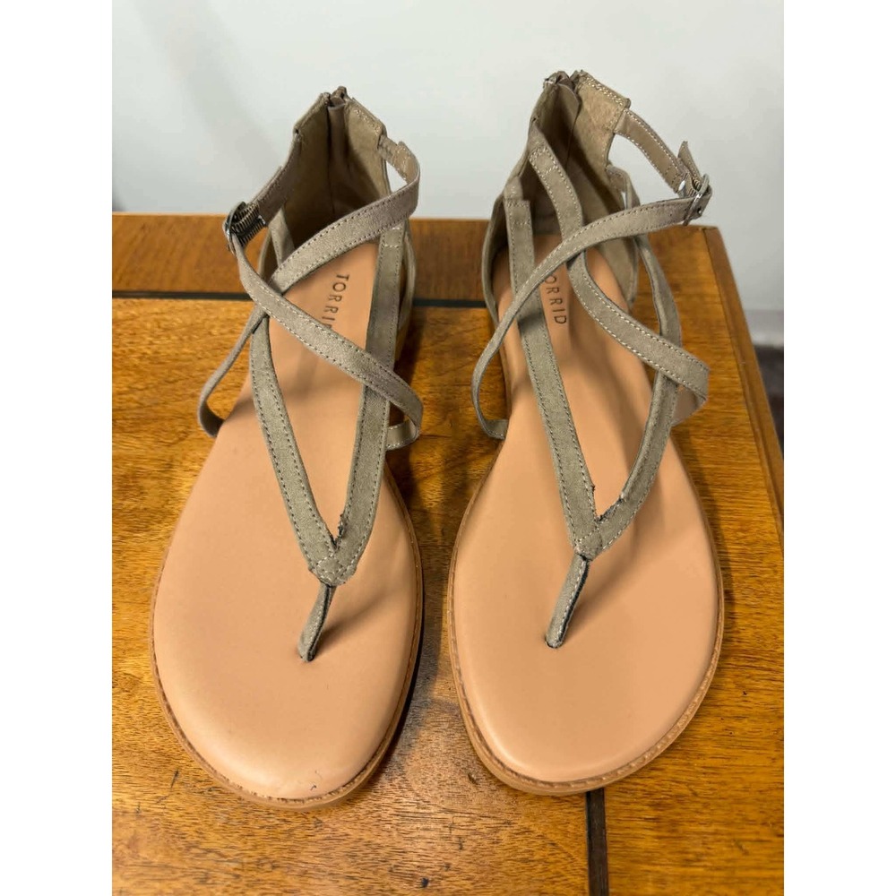 Torrid Womens‎ 10 WW Taupe Grey Strappy Gladiator Flat Sandals 14806912